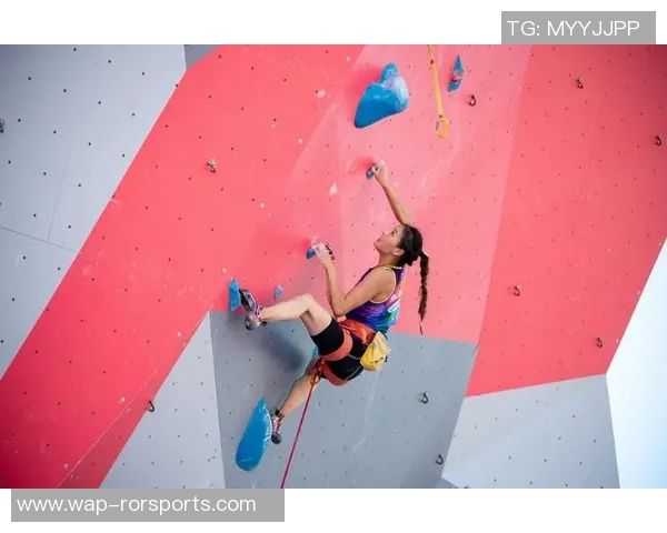 实时新闻深圳攀岩队状态引发热议专家与爱好者观点交锋探讨攀岩未来发展